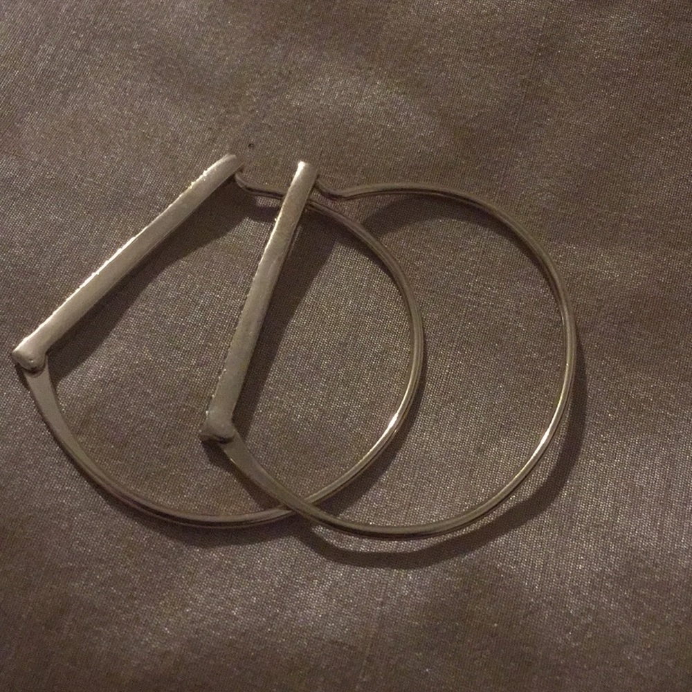 Open close bracelet